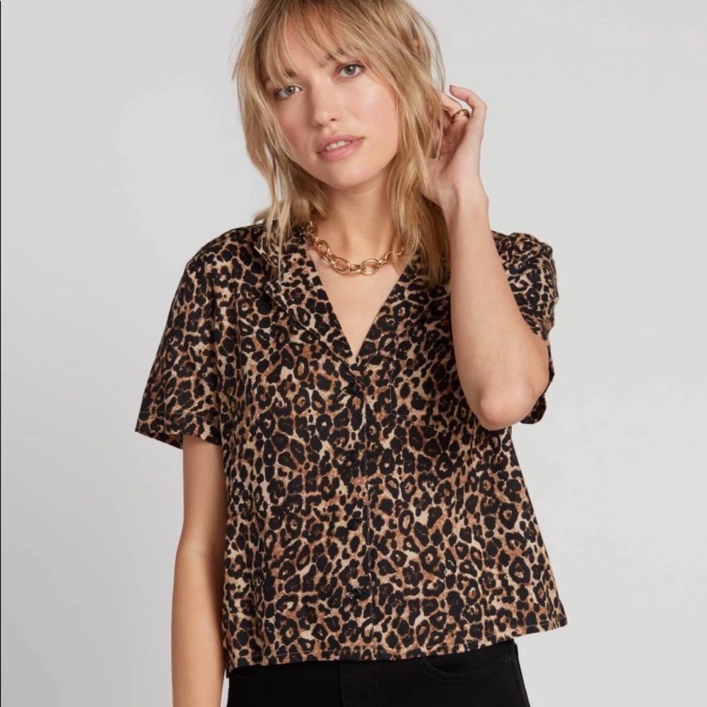 Volcom Gen Wow Top in Leopard - NWOT